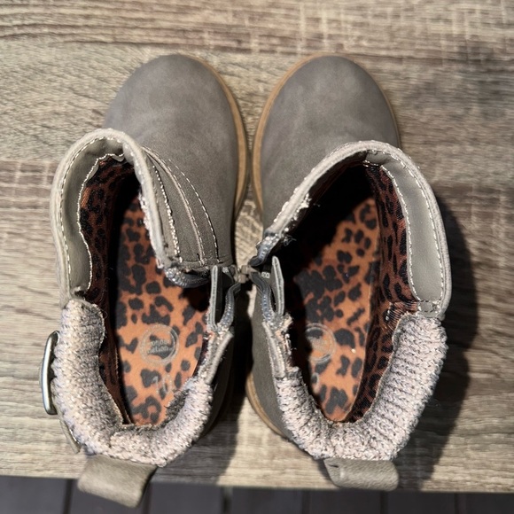 Wonder Nation Toddler Girl Sweater Knit Ankle Boots Gray Size 10 - Picture 8 of 8